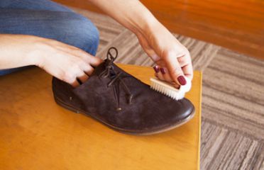 Cách đánh giày da nam đẹp sạch sẽ